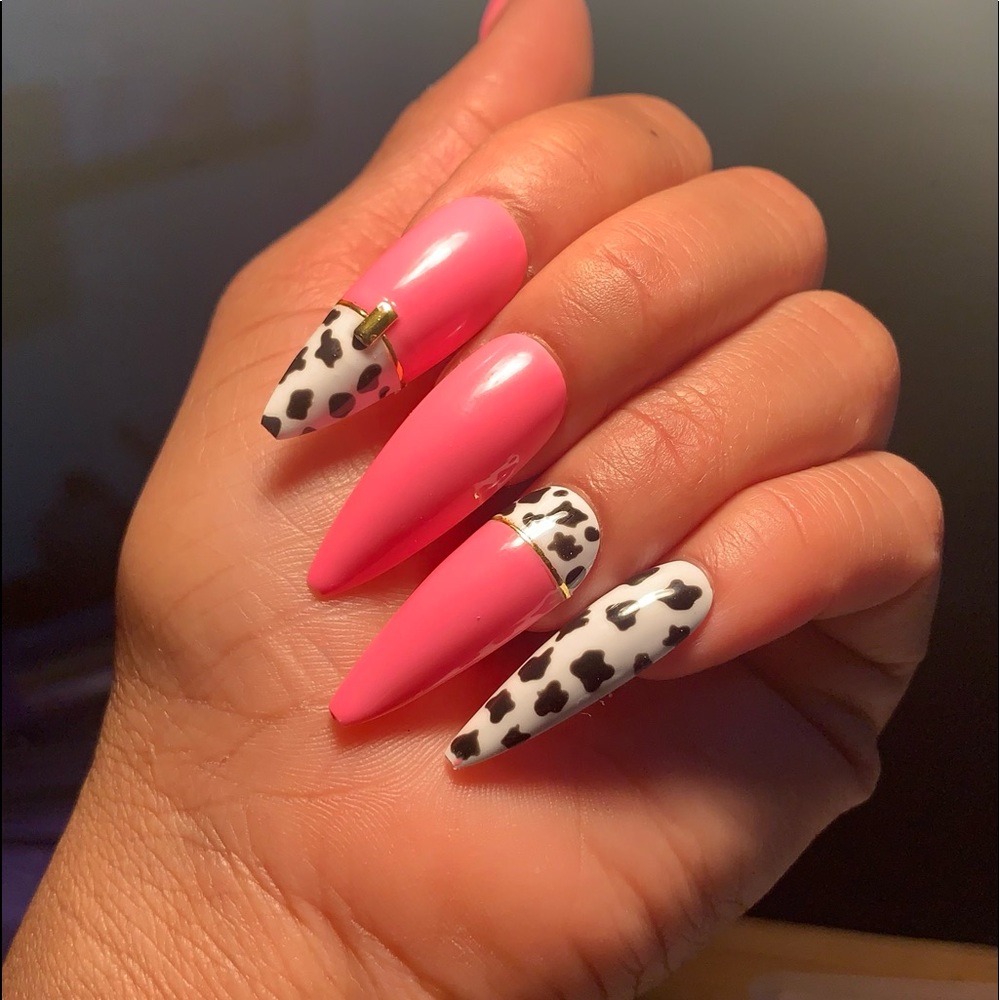 Press on nails